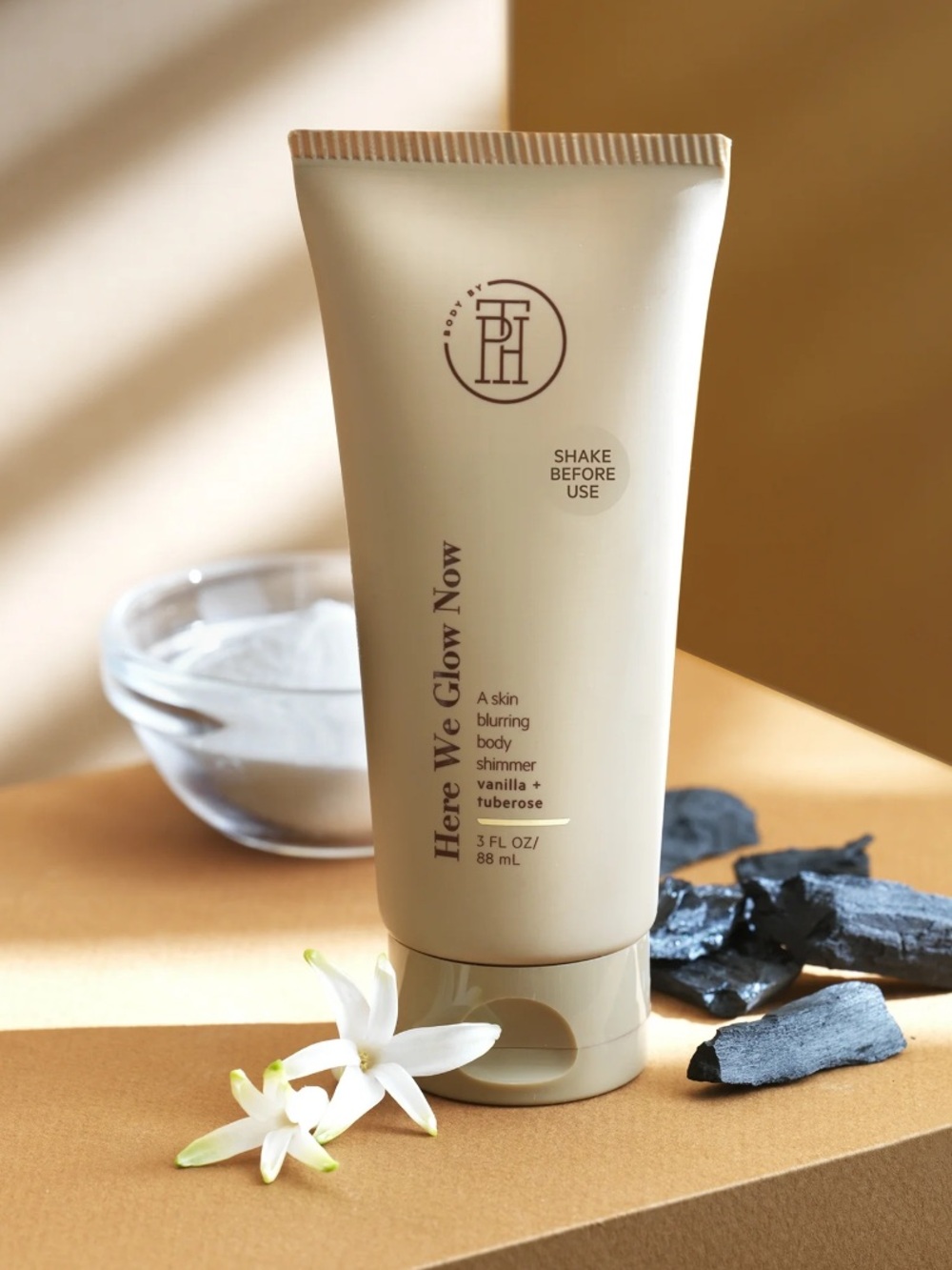 TPH by TARAJI Body Luminizer Highlighter
